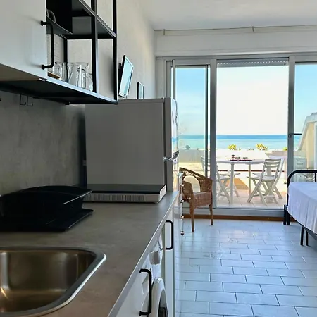 Se013 - Senigallia, Ampio Monolocale Fronte Mare Al Piramidi Senigallia